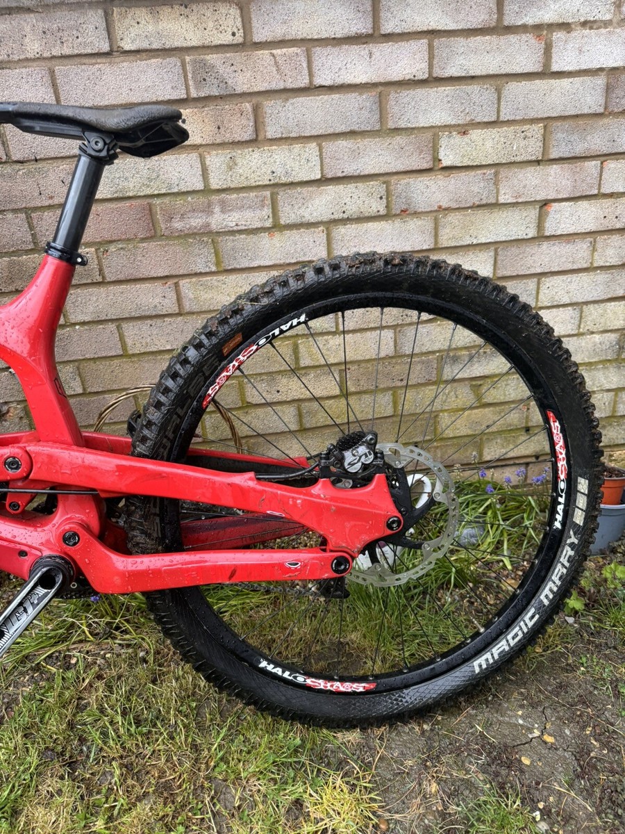 Yt Tues CF Pro (Large