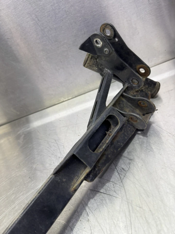 Polaris Trail Sport 488 1997 97 98 99 brazo trasero izquierdo Foto 4 de 4