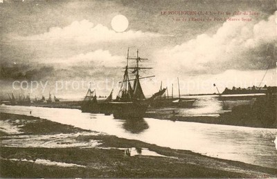 Le Pouliguen Par un clair du lune Vue de l Entree du Port a Maree basse