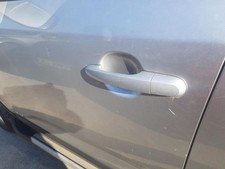 Kia Sorento Mk2 XM 09-15 NS Passenger Left Front Door Handle 3D Silver A70344