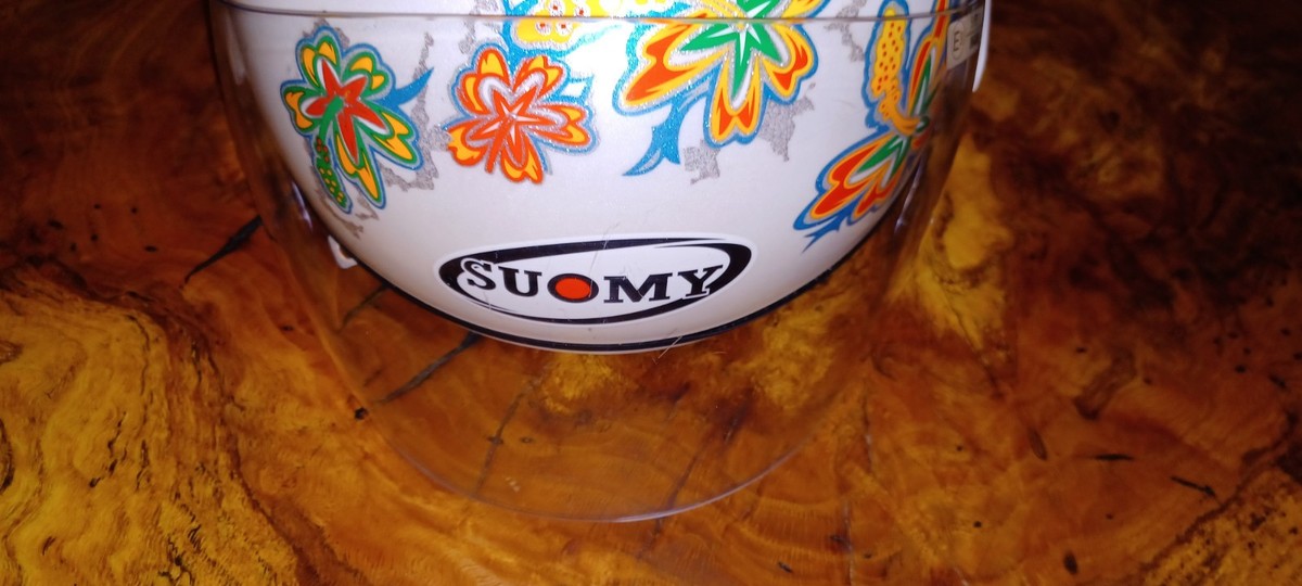 SUOMY brand Classic Retro Floral Pattern - (Size 2xLg. Euro/Italy