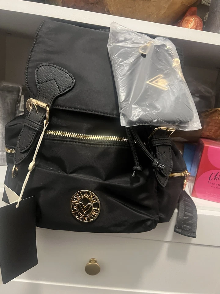 Mochila Valentino Orlandi Negra Logo Dorado Cuero Vegano Nueva con Etiquetas Aprox $300+ Foto 4 de 4