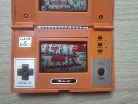 Nintendo Game & Watch Game - DONKEY KONG - ***INCLUDES 2 NEW BATTERIES***