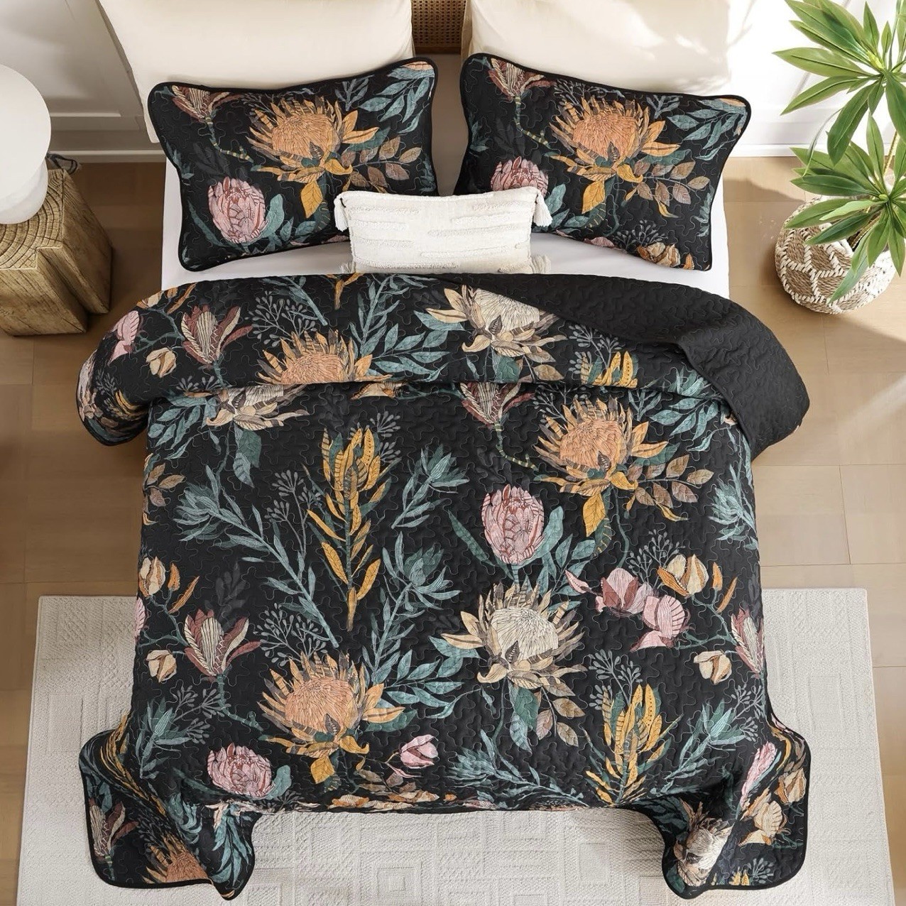 NEW Anthropologie Queen / King Reversible Boho Quilt Bedspread Bedding Sham Set