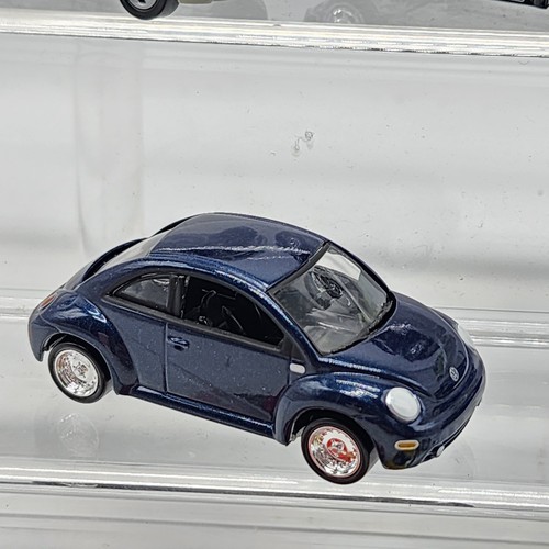 Lot Of 8 Johnny Lightning 2002 Volkswagen VW BEETLE Rare HTF Collectors Conditio - Picture 6 of 10