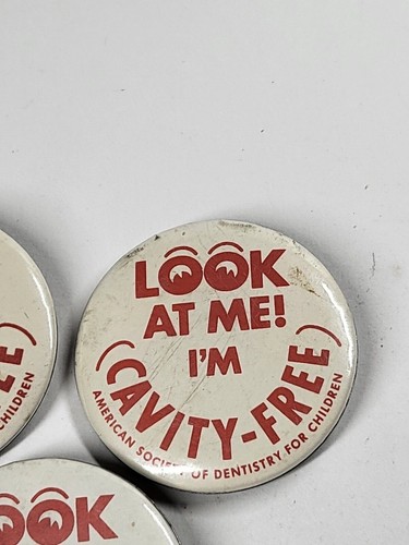 Look At Me! I'm Cavity Free! 3 Vintage Pinback Buttons Children Dentistry Dental - Picture 3 of 7