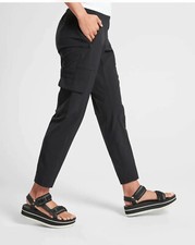 Athleta Chelsea Cargo Travel Pant Lightweight Black Pockets SIZE 4
