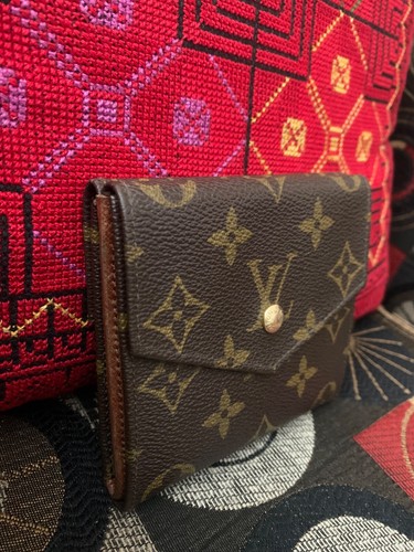 Authentic Vintage Louis Vuitton Monogram Elise Trifold Wallet ! !