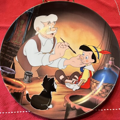1989 Knowles Disney  Geppetto Creates Pinocchio  W/COA NIB FREE SHIPPING