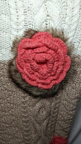 TJX EUROPE Fuzzy Pullover Striped Sweater PINK Crochet Knit Rose Girls Size 6X - Picture 3 of 12