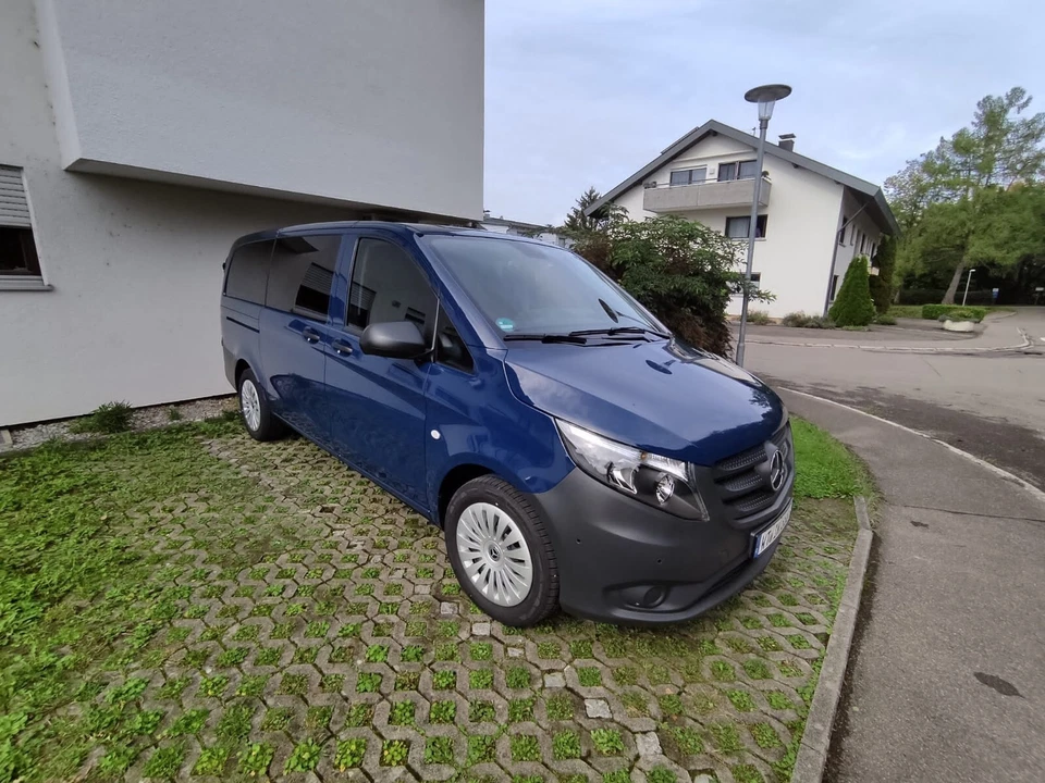 Mercedes Vito Tourer Lang - Bild 2 von 4