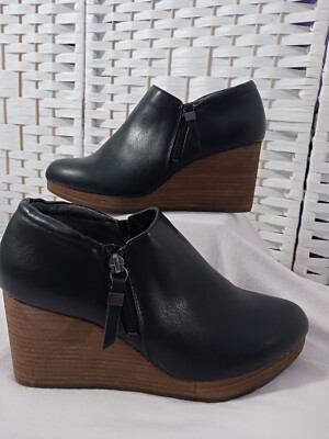 ~Women's SCHOLLS Black Memory Foam Technology~Ankle