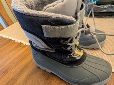 Khombu Eric Youth Winter Snow Boots US 4M Gray Faux Fur Lined Waterproof