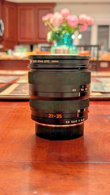 Leica Vario-Elmar Lens - R21-35mm - F3.5-4 ASPH (Excellent Condition)