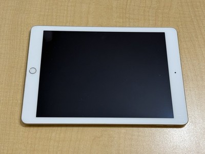 Apple iPad 5th Gen. 32GB, Wi-Fi 9.7in - Gold A1823 - No Power (021
