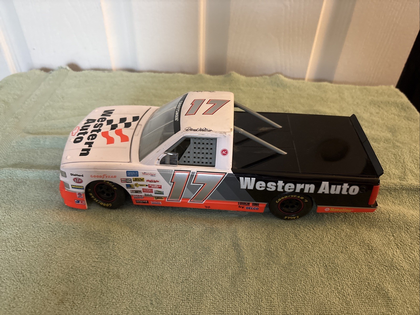 Racing Champions #17 Darrell Waltrip Nascar Super Truck Series 1:18 Western Auto