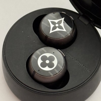 Louis Vuitton Horizon Light Up Earphones Black LV earbuds wireless