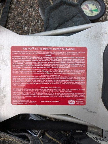 Scott 2.2 AP50 SCBA Air Pack VIBRALERT EZ-FLO Reg HUD UAC/RIT Anschluss - Bild 2 von 7