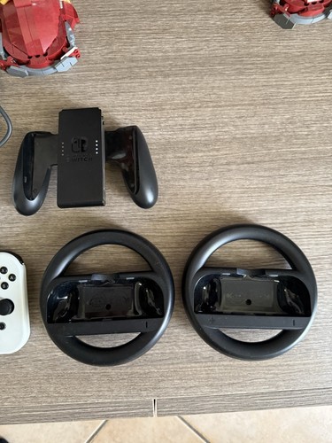 Nintendo Switch Oled - Foto 4 di 4