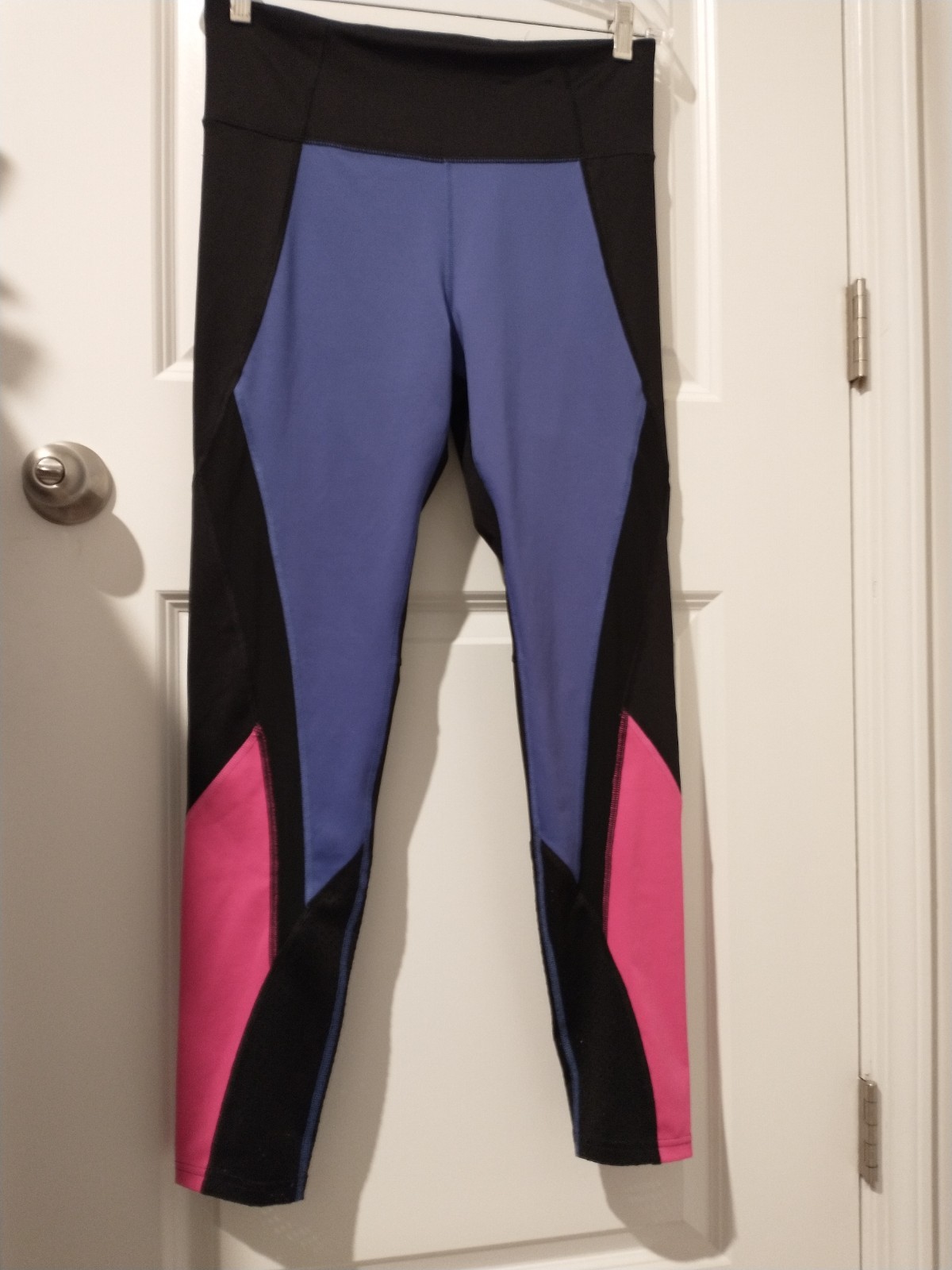 Fila Sport donna grande nero con colorblock e inserti in rete tasca media