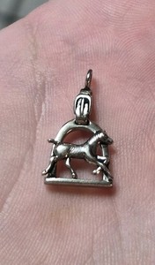 RARE VINTAGE STIRRUP AND BUCKLE HORSE JEWELRY STERLING SILVER PENDANT CHARM 