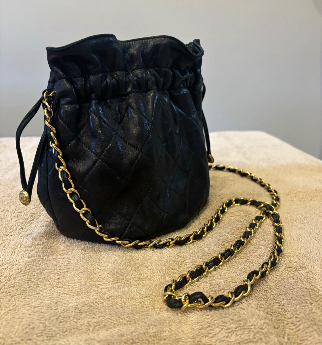 CHANEL ヴィンテージ キルティング クラッチ／クリムゾン） CHANEL Bucket & Drawstring Bag Quilted Bags & Handbags for Women
