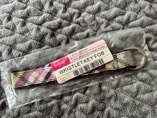 NEW NIP Thirty-One Hang-It-Up Key Fob Painted Floral Plaid Key Holder