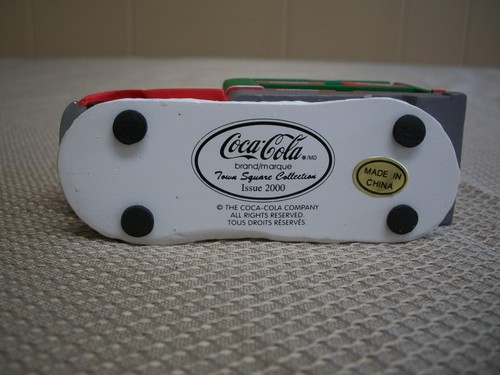 Coca-Cola Brand Town Square Collection - Red Delivery Truck Issue 2000 NIB - Picture 10 of 10