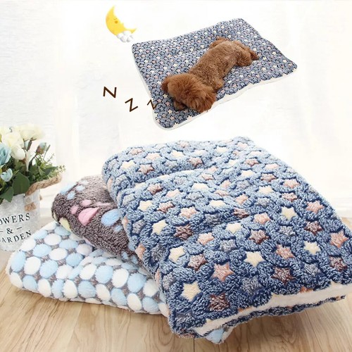 COPERTA CALDA PER ANIMALI DOMESTICI CUSCINO LETTO PER CANI GATTO MORBIDO PILE TAPPETINO CALDO TAPPETO TERMICO letti per animali domestici - Foto 13 di 24