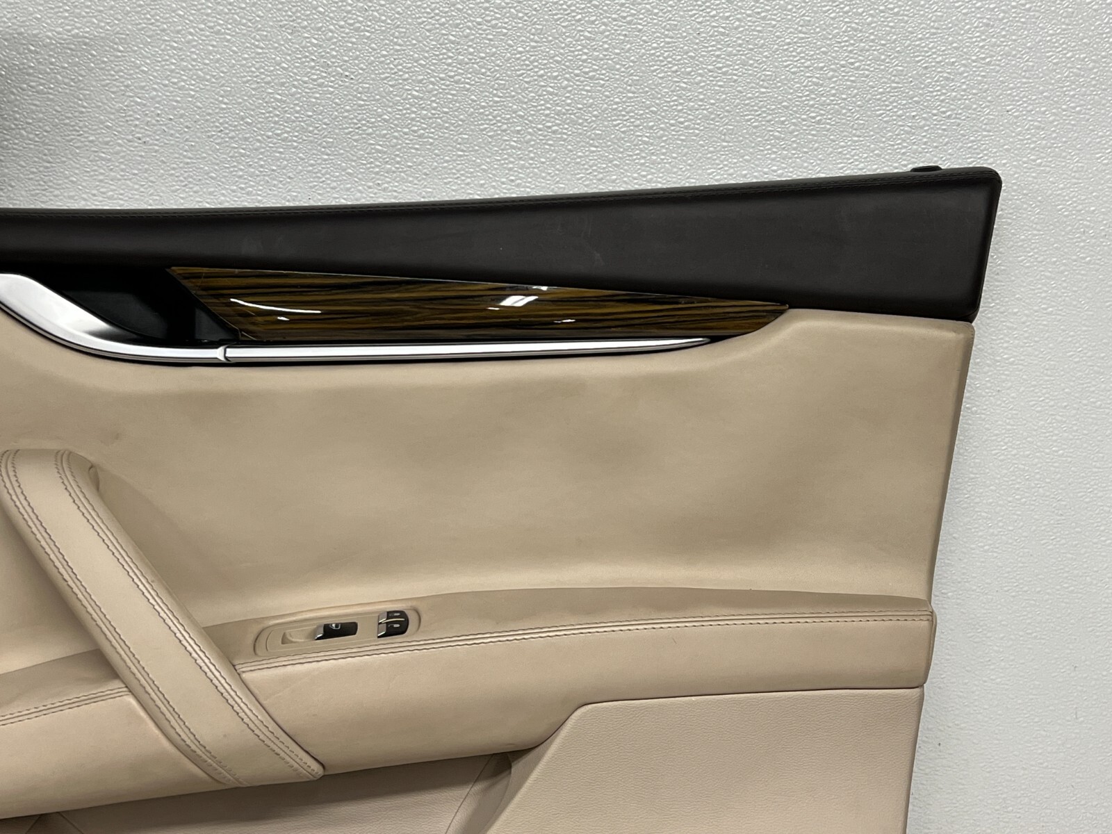 ⭐2014-2020 MASERATI GHIBLI SQ4 FRONT RIGHT PASS INTERIOR DOOR PANEL OEM LOT2531