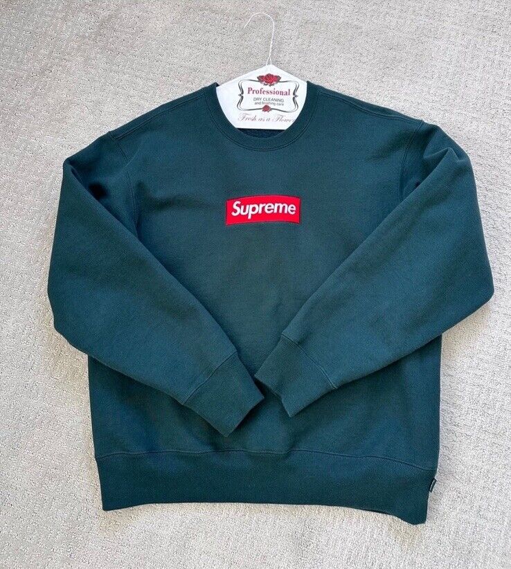 SUPREME BOX LOGO CREWNECK (FW22) | eBay SUPREME BOX LOGO CREWNECK (FW22) | eBay
