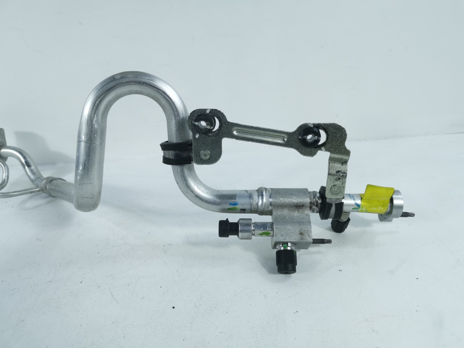17-20 MASERATI Levante 3.0L A/C Air Conditioning Evaporator Hose Line OEM