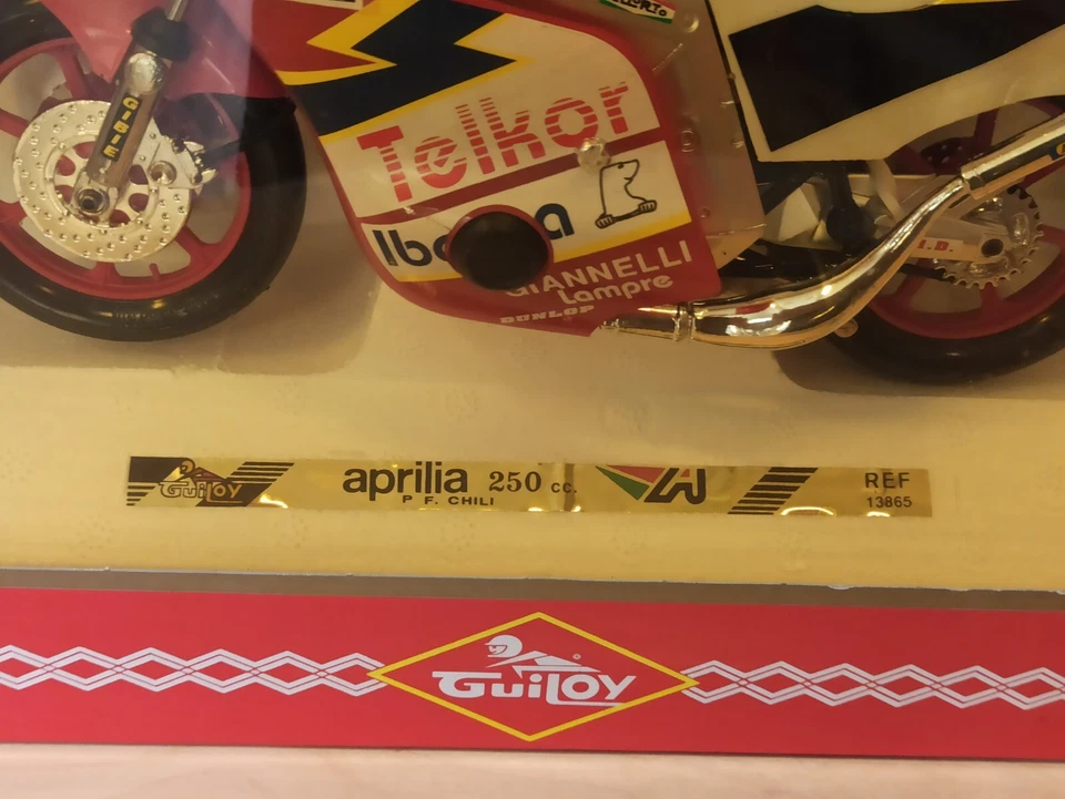 Aprilia 250 cc P.F. Chili Die Cast Model 1/10 Ref 13865 Guitoy - Immagine 3 di 4