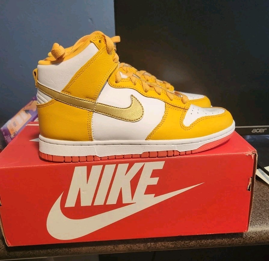 Size 8 -New  Nike Dunk High University Gold Orange W