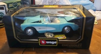 Burago Special Collection 3024 1/18 Die Cast 1957 Chevrolet Corvette Italy
