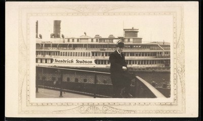 Fotografie Dampfer Hendrick Hudson auf dem Hudson River, 1930 