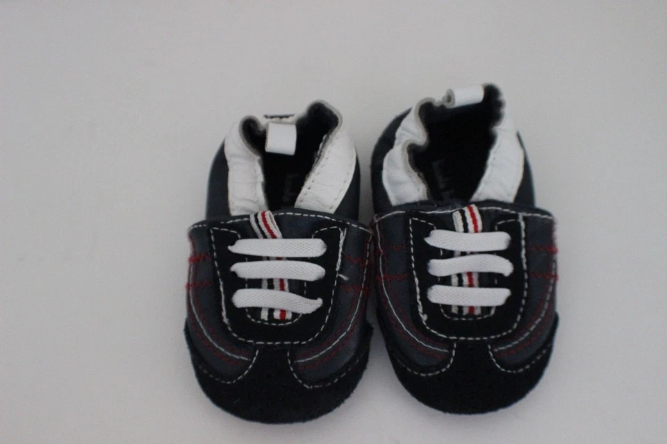 ZAPATOS para cuna bebé bebé Koala ~ informales ~ negros/blancos ~ costuras rojas ~ talla 6-12 meses Foto 4 de 4