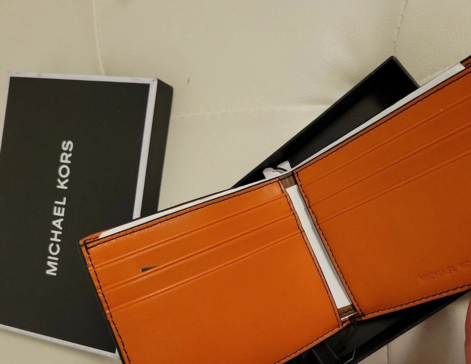 MICHAEL KORS MEN’S WALLET & KEY CHAIN GIFT SET BRN/HMP/ORG MSRP $168 - Image 3 of 4