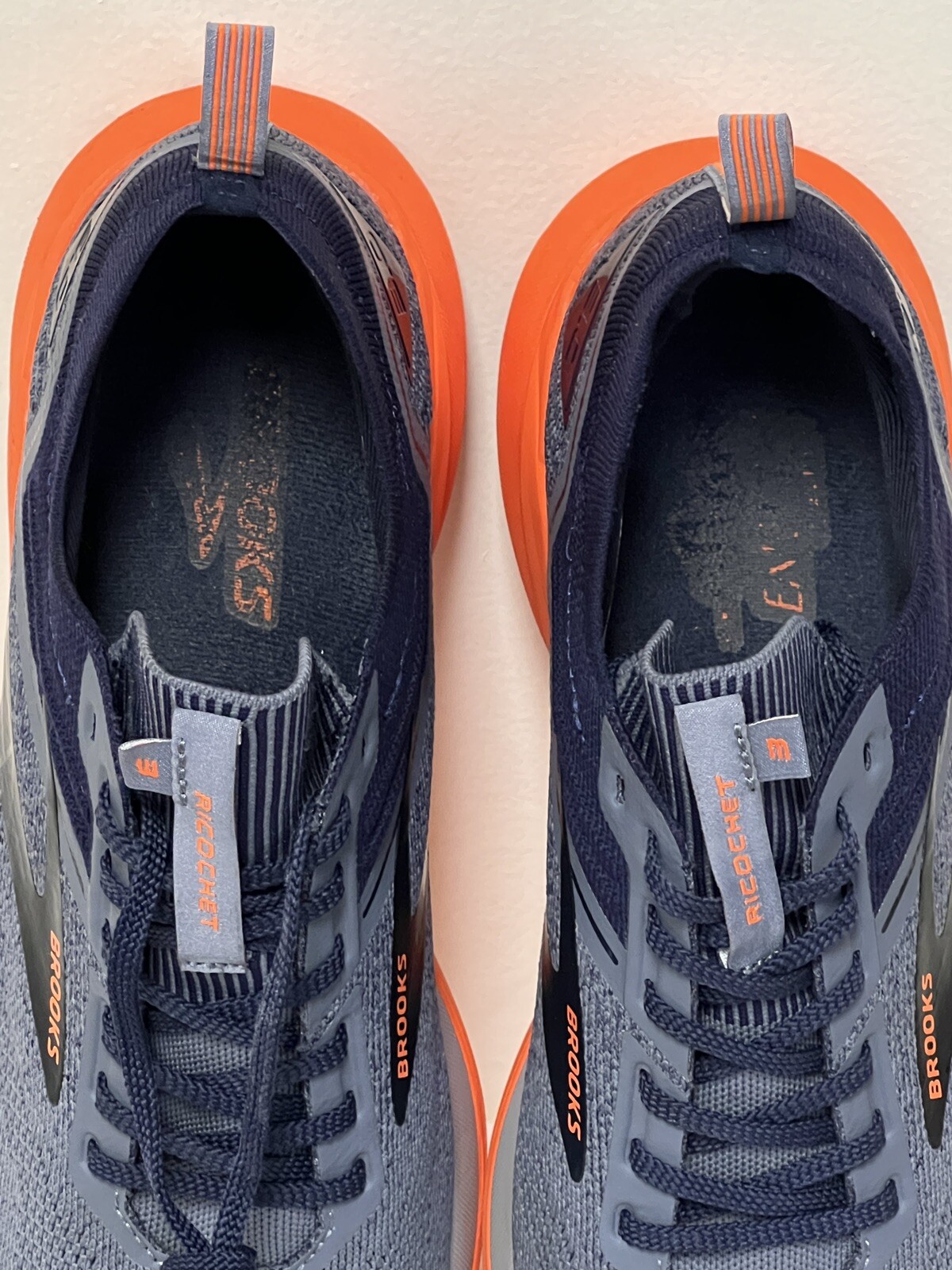 Brooks Ricochet 3 Men’s Running Shoes Size 12 D (1103… Gem