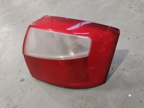 AUDI A4 RIGHT TAILLIGHT B6, SEDAN, 07/01-02/05 01 02 03 04 05