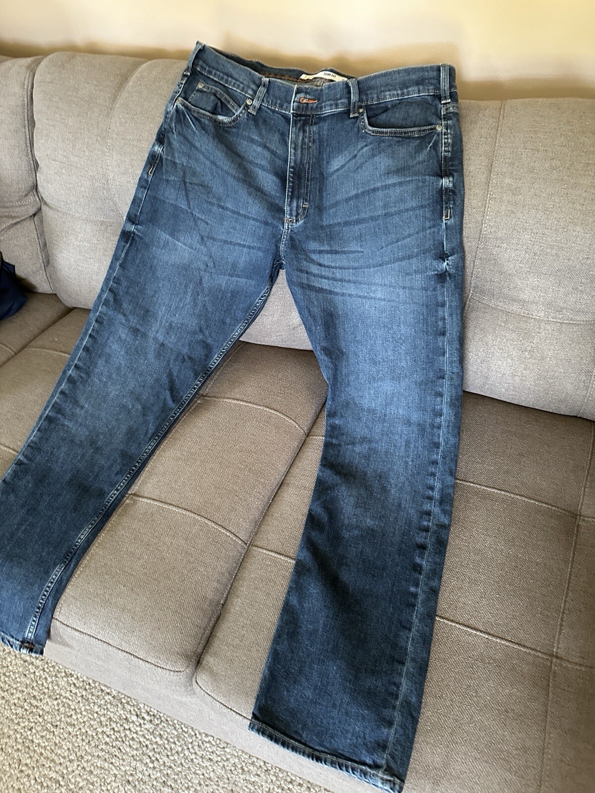 Men 38x32 Slim Fit Tapered Leg Dark Wash Denim