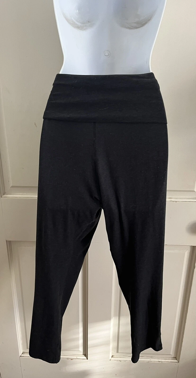 beyond-yoga charcoal black foldover waist drawstring knit crop yoga pants