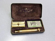 Gillette 1930s New Ball Handle Double Edge Safety Razor Set in Case CLEAN