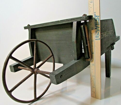 Wood tabletop WHEELBARROW with removable side panels - Picture 3 of 10