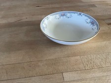 Royal Doulton Romance Collection Juliet Fruit / Dessert Bowl 7 Inch