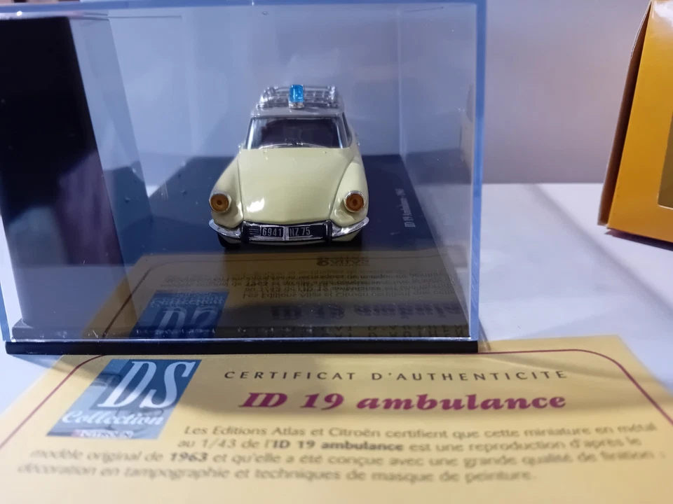 1/43 CITROËN ID 19 AMBULANCE 1963 ATLAS EN BOITE VITRINE ET CERTIFICAT - Photo 4/4