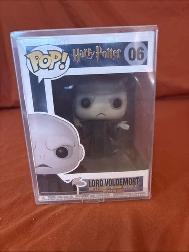 Funko Pop! Vinyl: Harry Potter Lord Voldemort#06 W Protector