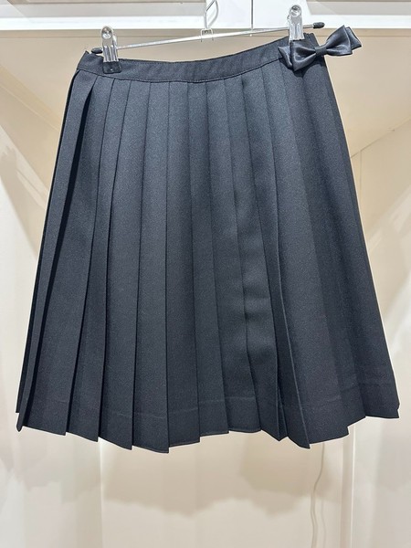 Women's Formal black pleated knee-length skirt Size S Polyester With Lining