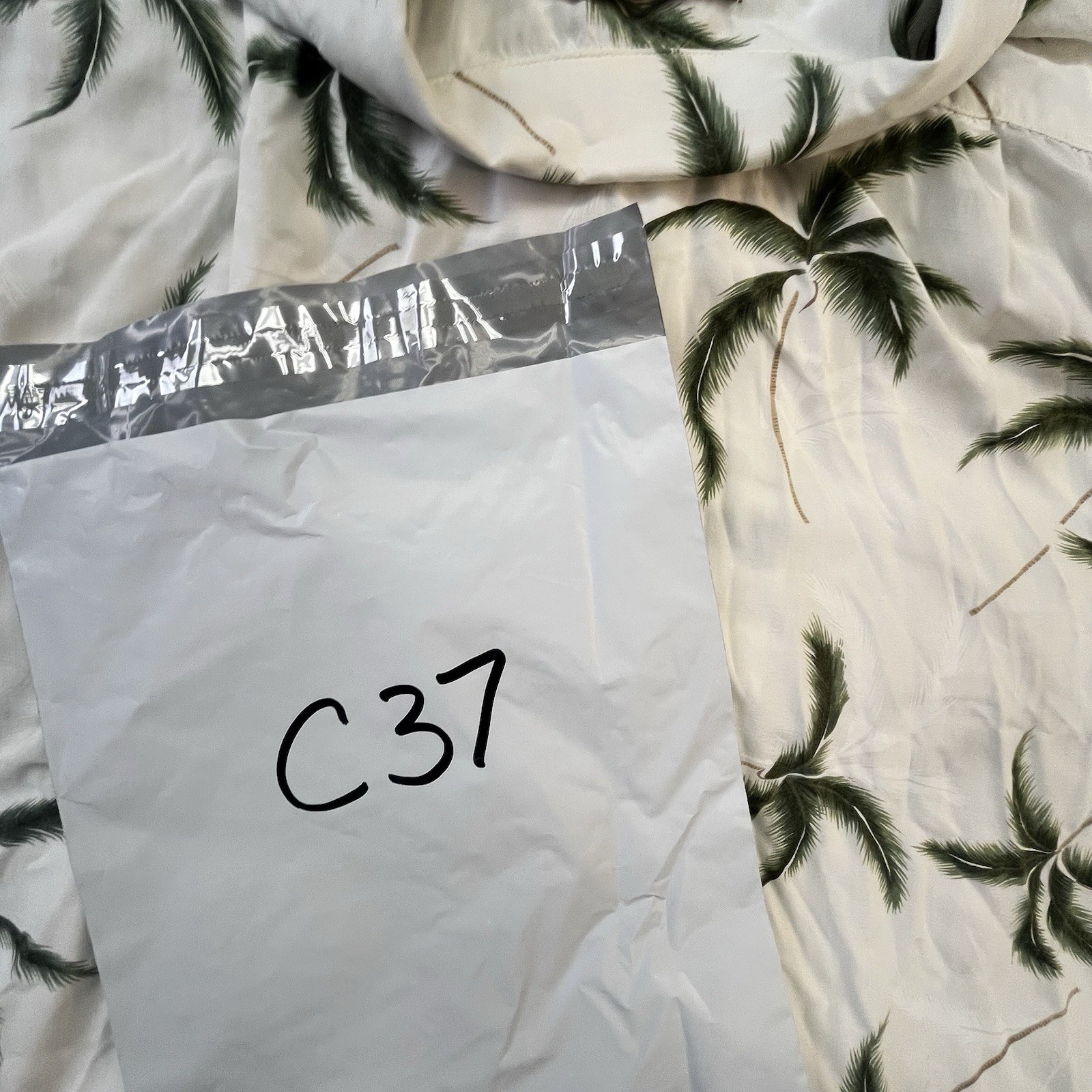 Paradise Found Palm Trees Hawaiian Button Down Shirt Mens Vintage XL White