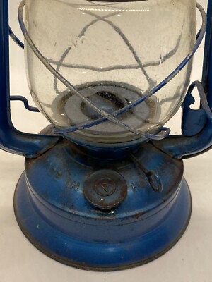 Vintage Globe Kerosene Oil Lantern No. 505 World Light Lamp Mfg